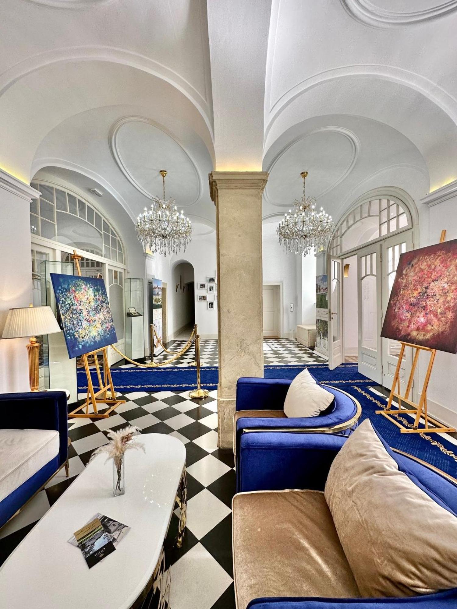 Art Hotel Kastiel Tomášov Eksteriør bilde