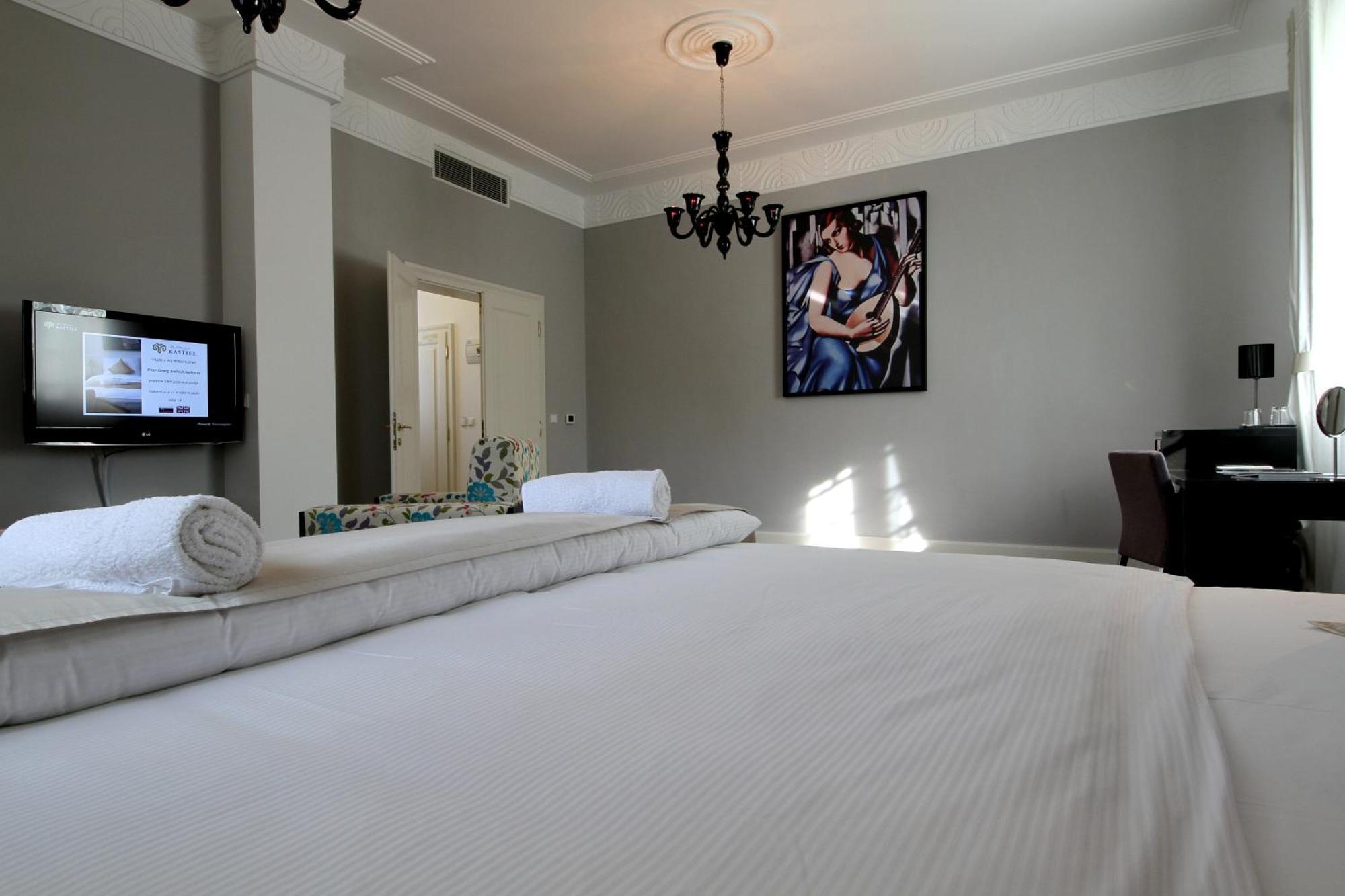 Art Hotel Kastiel Tomášov Rom bilde